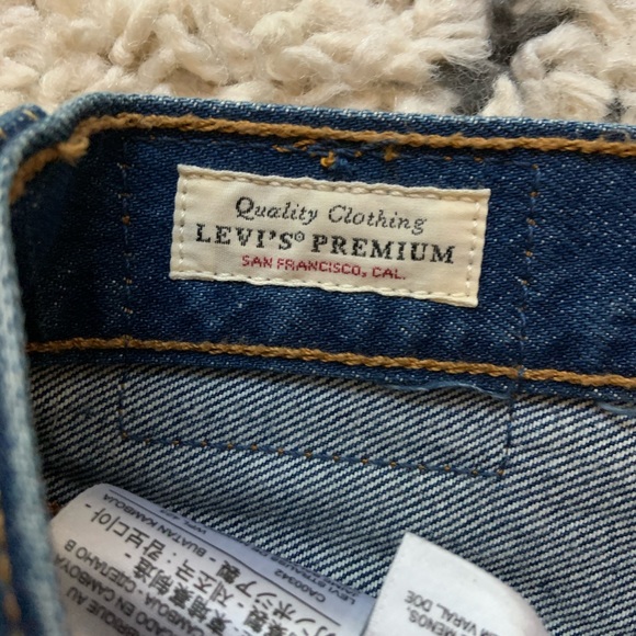 Levi shorts NWOT (urban outfitters) - Picture 7 of 9
